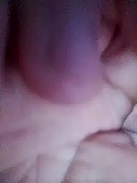 Snapshot of LusiyaGold5 chatting on November 10, 9:47 pm LusiyaGold5 online show from November 10, 9:47 pm