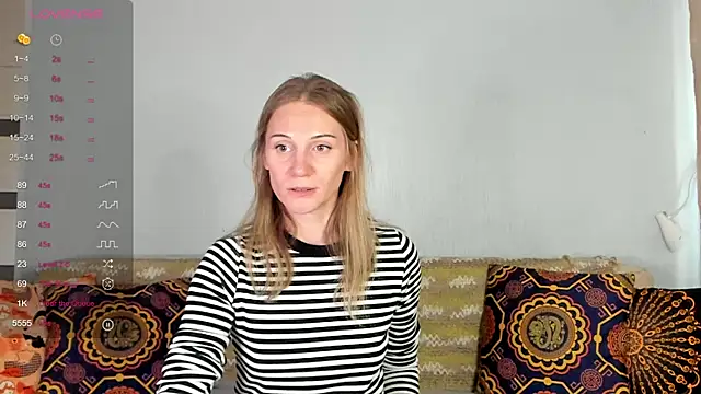 Snapshot of Amalia_Mio chatting on October 27, 8:07 am Amalia Mio online show from October 27, 8:07 am