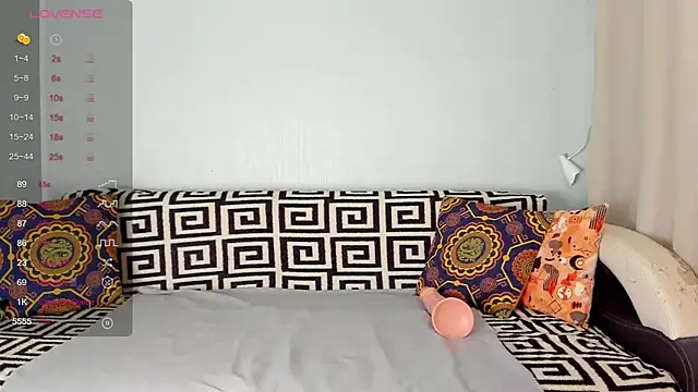 Snapshot of Amalia_Mio chatting on November 6, 7:53 am Amalia Mio online show from November 6, 7:53 am