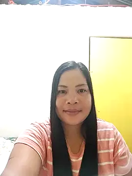 Snapshot of shyhotpinay_32 chatting on October 8, 6:16 pm shyhotpinay 32 online show from October 8, 6:16 pm