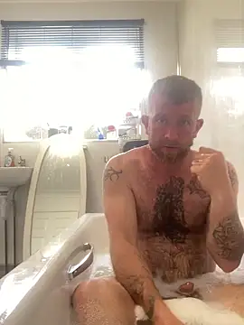 Snapshot of MrandMrsG25xx chatting on April 8, 4:51 pm MrandMrsG25xx online show from April 8, 4:51 pm