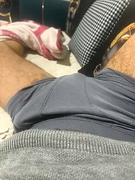 Snapshot of Sert_erkek21_ysm chatting on February 15, 9:33 pm Sert erkek21 ysm online show from February 15, 9:33 pm