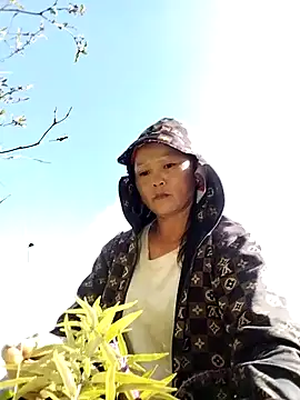 Snapshot of sumaybae chatting on October 18, 2:14 am sumaybae online show from October 18, 2:14 am