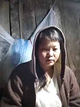 Snapshot of sumaybae chatting on December 4, 8:17 pm sumaybae online show from December 4, 8:17 pm