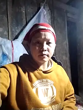 Snapshot of sumaybae chatting on December 15, 11:47 am sumaybae online show from December 15, 11:47 am