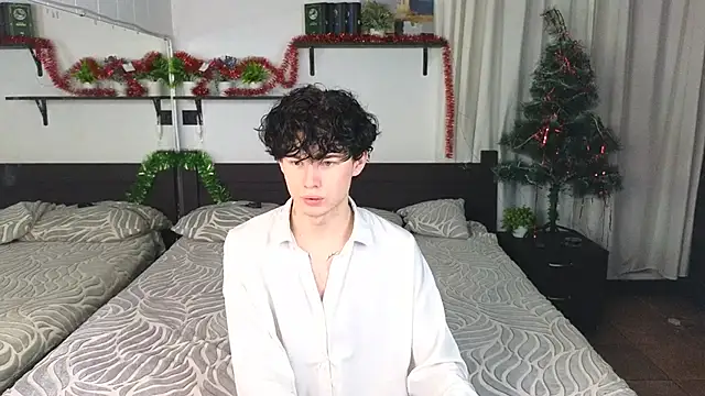 Cute Mike online show from January 11, 1:05 pm