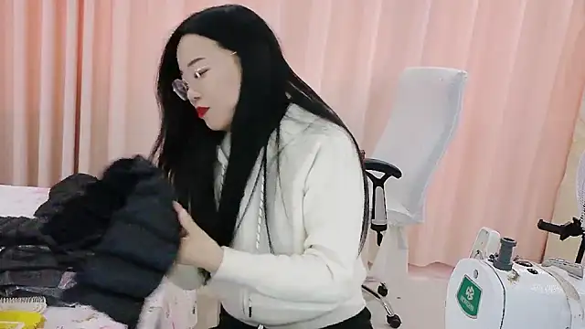 CCOO520 online show from November 9, 8:34 am