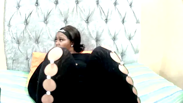 Lollilips105 online show from December 2, 6:03 pm