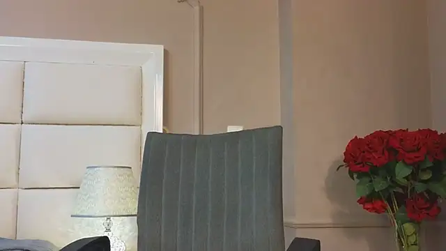 DereckWolf  online show from October 9, 11:52 am