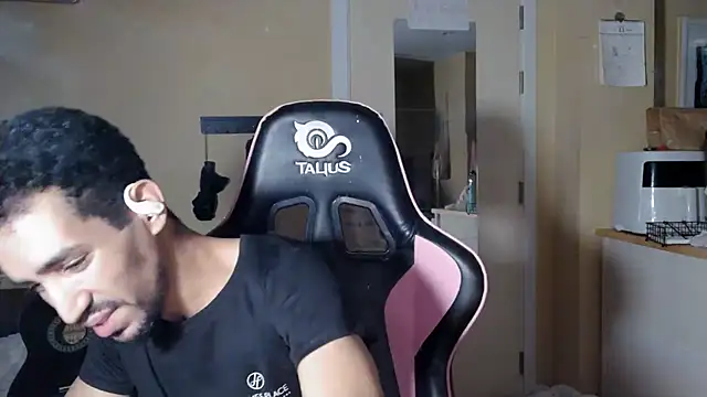 Snapshot of junokun22 chatting on November 18, 7:07 pm junokun22 online show from November 18, 7:07 pm