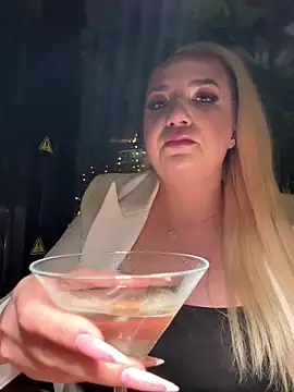 Snapshot of evedanger chatting on February 21, 8:54 pm evedanger online show from February 21, 8:54 pm