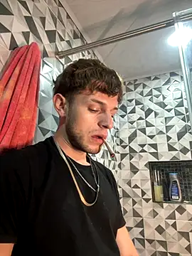 noah red online show from October 12, 2:10 am