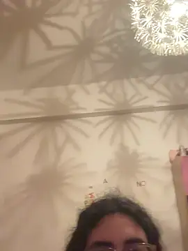 luciamaria01 online show from July 20, 9:17 pm