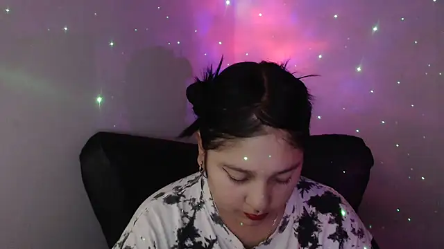 Snapshot of KOREN_JALAA chatting on December 18, 10:35 pm KOREN JALAA online show from December 18, 10:35 pm