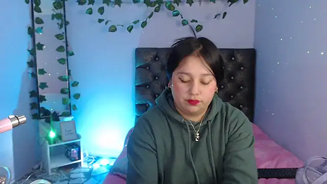 Snapshot of KOREN_JALAA chatting on February 6, 12:54 am KOREN JALAA online show from February 6, 12:54 am