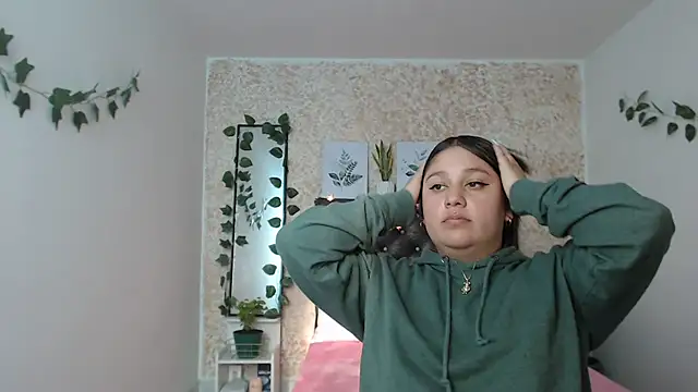 Snapshot of KOREN_JALAA chatting on February 21, 9:43 pm KOREN JALAA online show from February 21, 9:43 pm