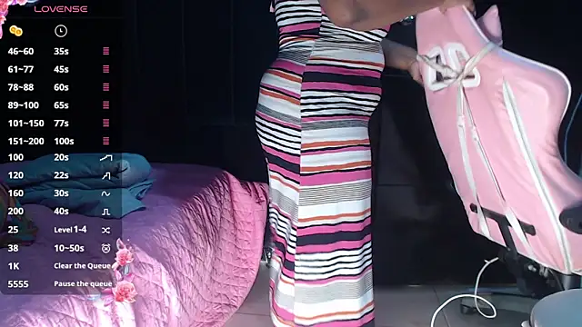 Kim Browns online show from June 17, 2:03 am