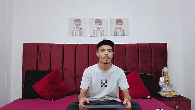 Timothe Evans online show from October 8, 8:50 pm