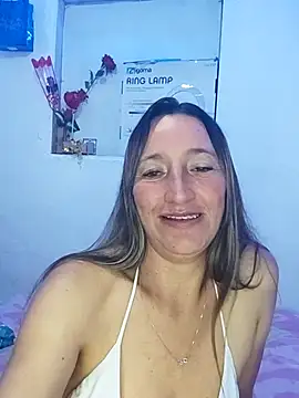 Snapshot of Keila10 chatting on October 22, 3:07 am Keila10 online show from October 22, 3:07 am