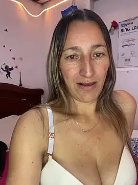 Snapshot of Keila10 chatting on October 30, 11:05 pm Keila10 online show from October 30, 11:05 pm