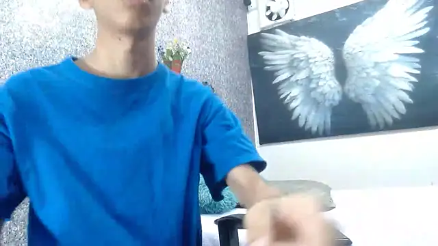 sexyboys cutex18 online show from November 17, 8:25 pm