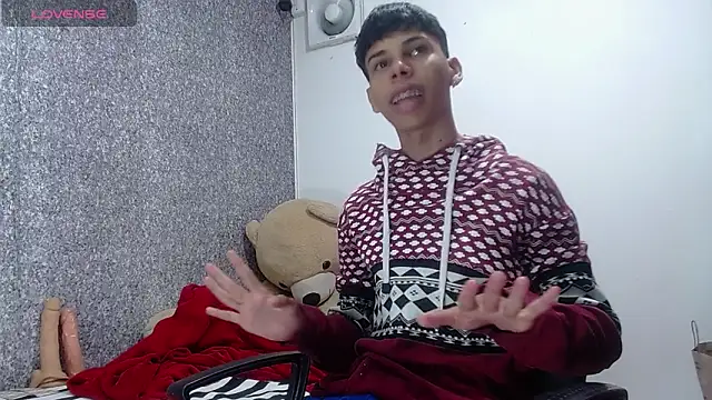 sexyboys cutex18 online show from March 20, 9:52 pm