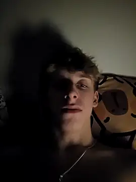 hotboy200006 online show from December 20, 4:36 pm