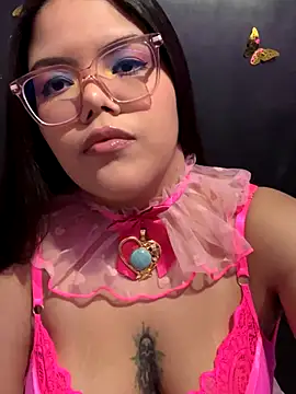 Snapshot of GabrielleMarsh1 chatting on October 10, 1:59 am GabrielleMarsh1 online show from October 10, 1:59 am