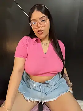 Snapshot of GabrielleMarsh1 chatting on November 16, 2:39 am GabrielleMarsh1 online show from November 16, 2:39 am