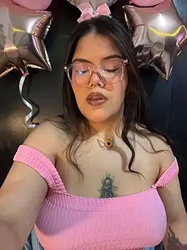 Snapshot of GabrielleMarsh1 chatting on November 29, 2:36 am GabrielleMarsh1 online show from November 29, 2:36 am