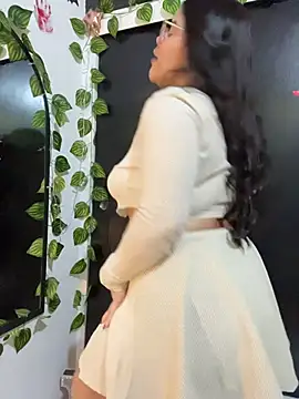 Snapshot of GabrielleMarsh1 chatting on December 3, 2:52 am GabrielleMarsh1 online show from December 3, 2:52 am