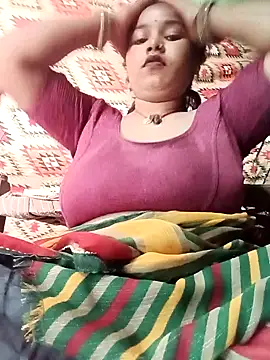 Snapshot of Rashilee_bhabhi chatting on October 15, 8:25 am Rashilee bhabhi online show from October 15, 8:25 am