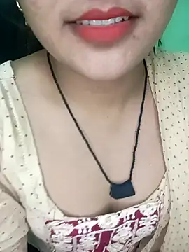 Snapshot of Rashmi_011 chatting on October 20, 4:40 pm Rashmi 011 online show from October 20, 4:40 pm