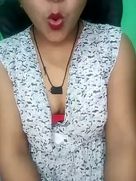 Snapshot of Rashmi_011 chatting on October 31, 3:24 pm Rashmi 011 online show from October 31, 3:24 pm