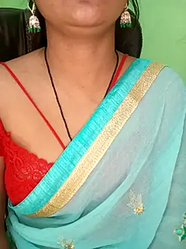 Snapshot of Rashmi_011 chatting on November 16, 11:43 pm Rashmi 011 online show from November 16, 11:43 pm