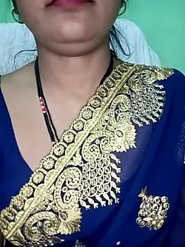 Snapshot of Rashmi_011 chatting on December 4, 11:35 pm Rashmi 011 online show from December 4, 11:35 pm