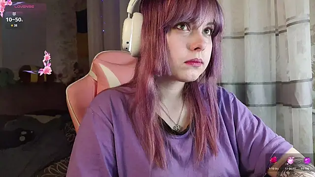 KristiBloom online show from March 4, 9:32 pm