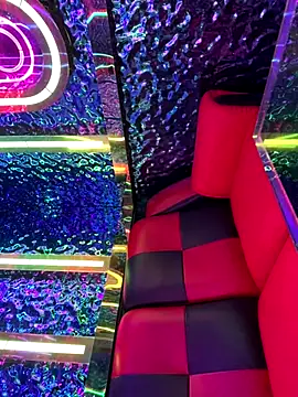 TampiZii online show from October 25, 4:13 pm