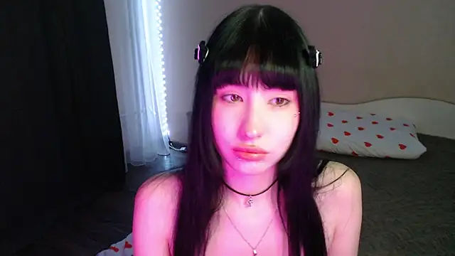 Snapshot of NaemiiBlush chatting on November 2, 10:17 am NaemiiBlush online show from November 2, 10:17 am