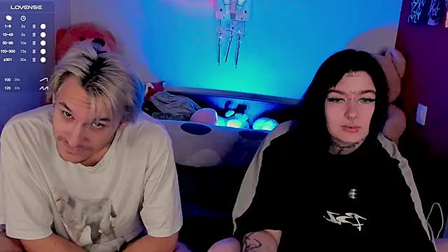 Snapshot of g4tito chatting on October 18, 4:15 am g4tito online show from October 18, 4:15 am