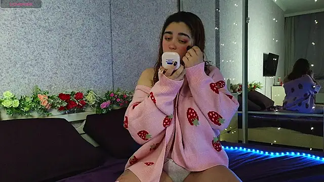  Mary Me online show from November 28, 7:49 pm