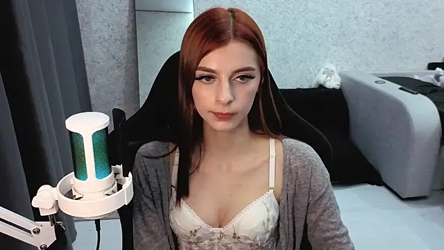 kitti sweett online show from October 6, 5:21 pm