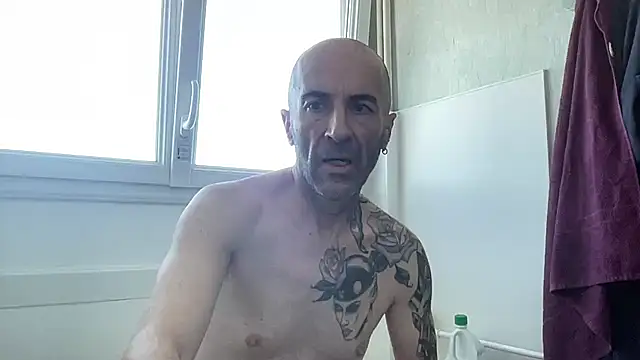 slave44nantes online show from February 8, 11:13 am