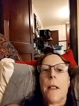 Snapshot of Spicylady1234 chatting on December 16, 2:16 am Spicylady1234 online show from December 16, 2:16 am