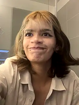 sukulaurens online show from November 4, 3:27 am