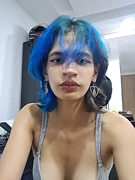 Snapshot of sukulaurens chatting on March 22, 6:06 am sukulaurens online show from March 22, 6:06 am