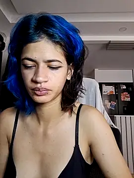 Snapshot of sukulaurens chatting on March 23, 3:05 pm sukulaurens online show from March 23, 3:05 pm