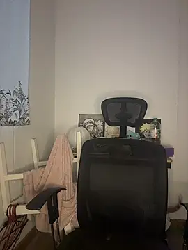 sukulaurens online show from July 23, 4:10 am
