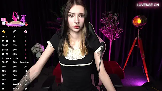 Snapshot of Trix_Void chatting on February 17, 11:29 am Trix Void online show from February 17, 11:29 am