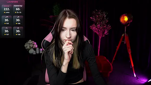 Snapshot of Trix_Void chatting on February 24, 11:08 am Trix Void online show from February 24, 11:08 am